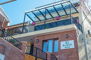 Kraveli Hotel