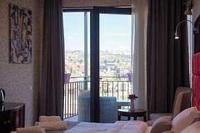 Kraveli Hotel