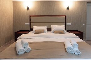Kraveli Hotel