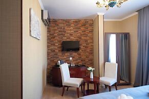Kraveli Hotel