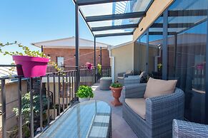 Kraveli Hotel
