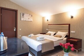 Kraveli Hotel