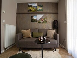 Comfortable Chalet Near the Pressegger See