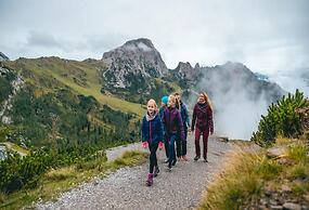 Comfortable Chalet Near the Pressegger See