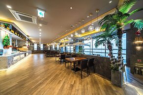sky & sea hotel