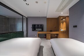 sky & sea hotel