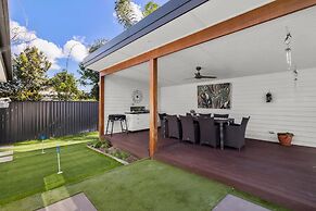 Holiday Home with Pool and Mini Golf