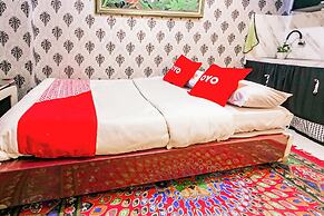 Hotel O Mp Room