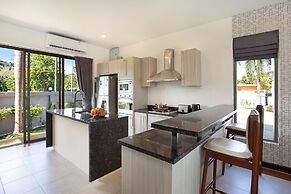 Spacious 3BR Pool Access Villa Argent 7
