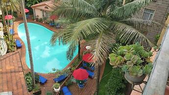 Woodmere Grand Hotel