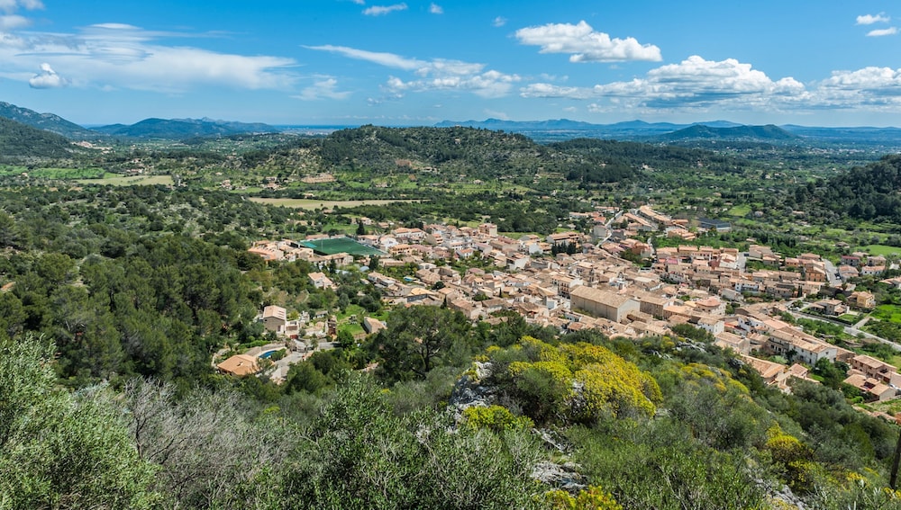 Can Bess Mancor De La Vall