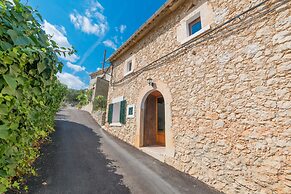 Can Bess Mancor De La Vall
