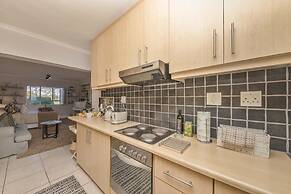 Mouille Point Studio Including Welcome Basket