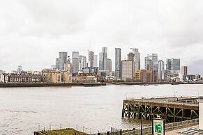 Greenwich Riverside Dream View