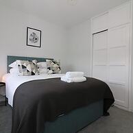 Caldercruix House - Airdrie