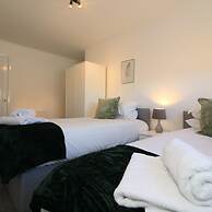 Honeywell House - Airdrie