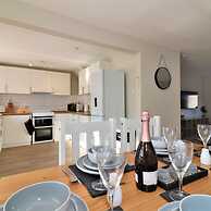 Honeywell House - Airdrie