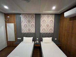 Hotel Satyam Inn