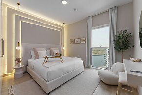 Maison Privee - Charming Retreat w/ Panoramic Views on Yas Island