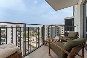 Maison Privee - Charming Retreat w/ Panoramic Views on Yas Island