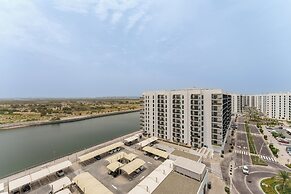 Maison Privee - Charming Retreat w/ Panoramic Views on Yas Island
