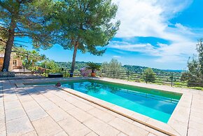 Es Pinar in Alar With 4 Bedrooms and 4 Bathrooms