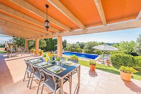 Sa Conca in Manacor With 6 Bedrooms and 4 Bathrooms