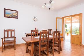 Sa Conca in Manacor With 6 Bedrooms and 4 Bathrooms