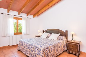 Sa Conca in Manacor With 6 Bedrooms and 4 Bathrooms