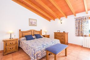 Sa Conca in Manacor With 6 Bedrooms and 4 Bathrooms