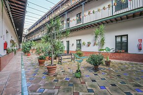 Patio De La Cartuja 2 Pax