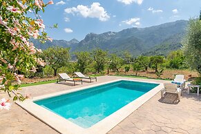 Villa Frontera in S Ller