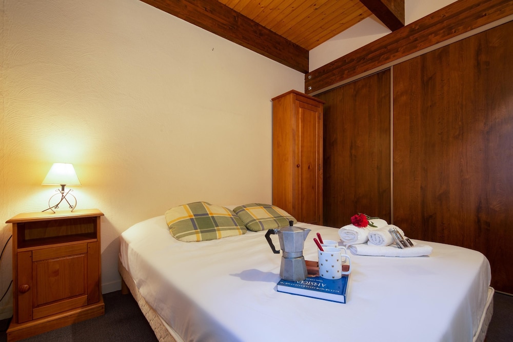 Chalet R Sidence Chantey Mourry 6