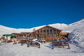 Chalet Dava La Via ski in ski out