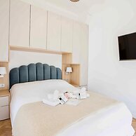 Le Magenta in Nice With 1 Bedrooms and 1 Bathrooms