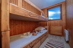 Chalet Charpoua in Le Tour Argenti re