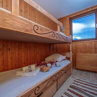 Chalet Charpoua in Le Tour Argenti re