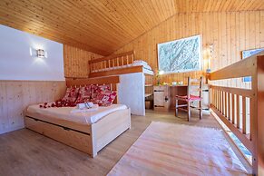 Chalet Charpoua in Le Tour Argenti re