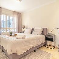 Apt Mairena Forest sea View Pool