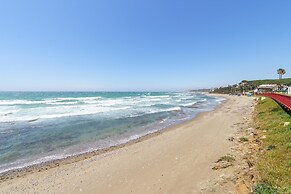 Puerta Del Mar Beachfront And Pool