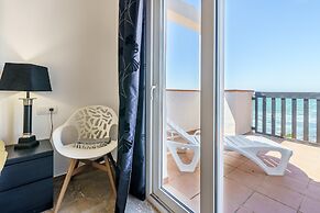 Puerta Del Mar Beachfront And Pool