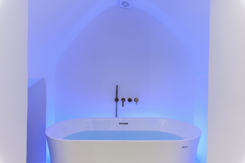 Suite Mavì con Idromassaggio by Wonderful Italy