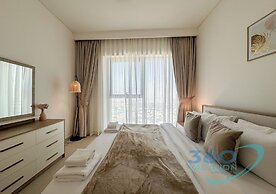 Downtown Views 1 BR Apartment high floor