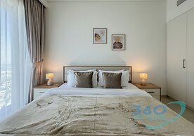 Downtown Views 1 BR Apartment high floor