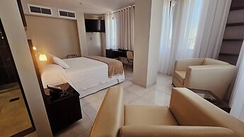 Hotel Maywa