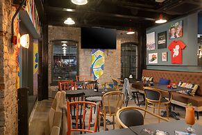 Moxy Cork