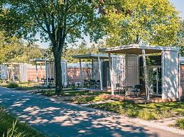 Modern Chalet Only 2 km of the Efteling
