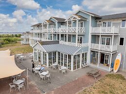 Hotel Room in Hellevoetsluis by the Beach