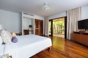 Miskawaan Beachfront Villas