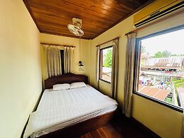 Silikhane Guest House